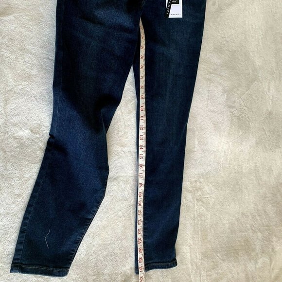 Tahari Rayon Denim Skinny Blue Jeans size 12 - Picture 6 of 14